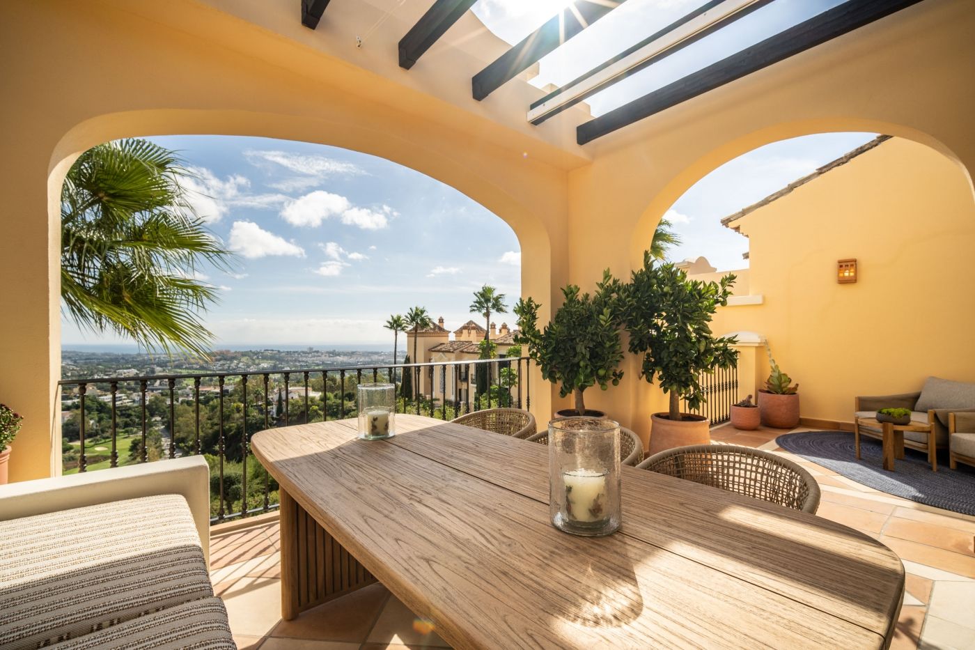 3 Bedroom Penthouse in Benahavís - Photo 16
