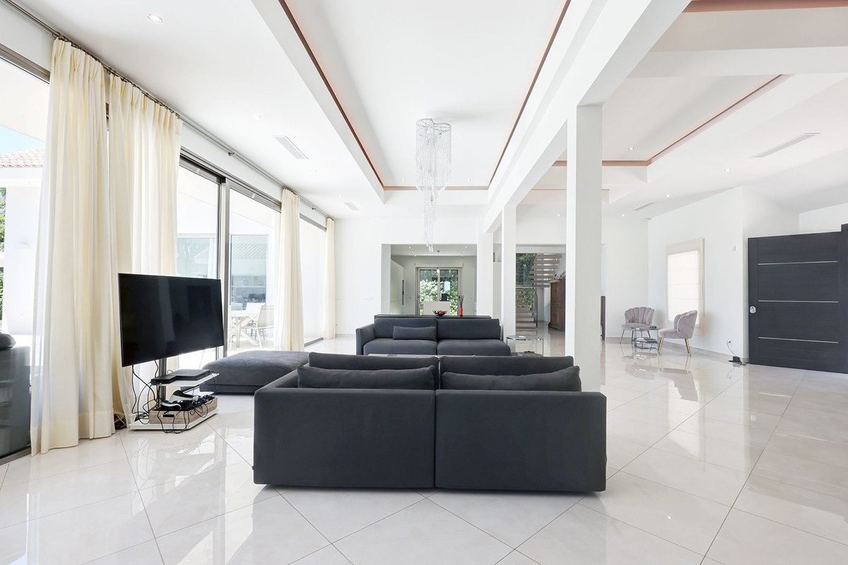 5 Bedroom Villa in Sotogrande - Photo 21