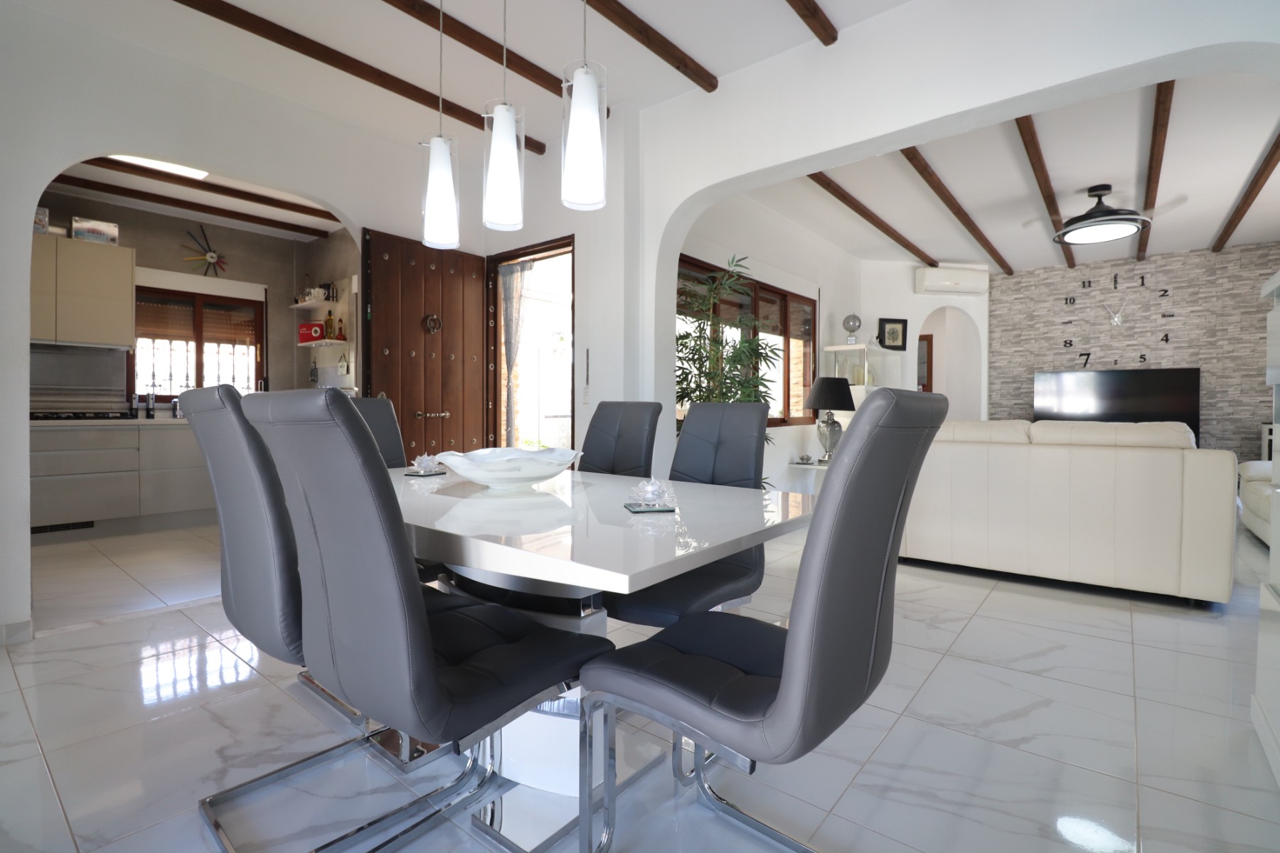 Villa con 3 camere con piscina a Alicante, Spagna – Foto 9