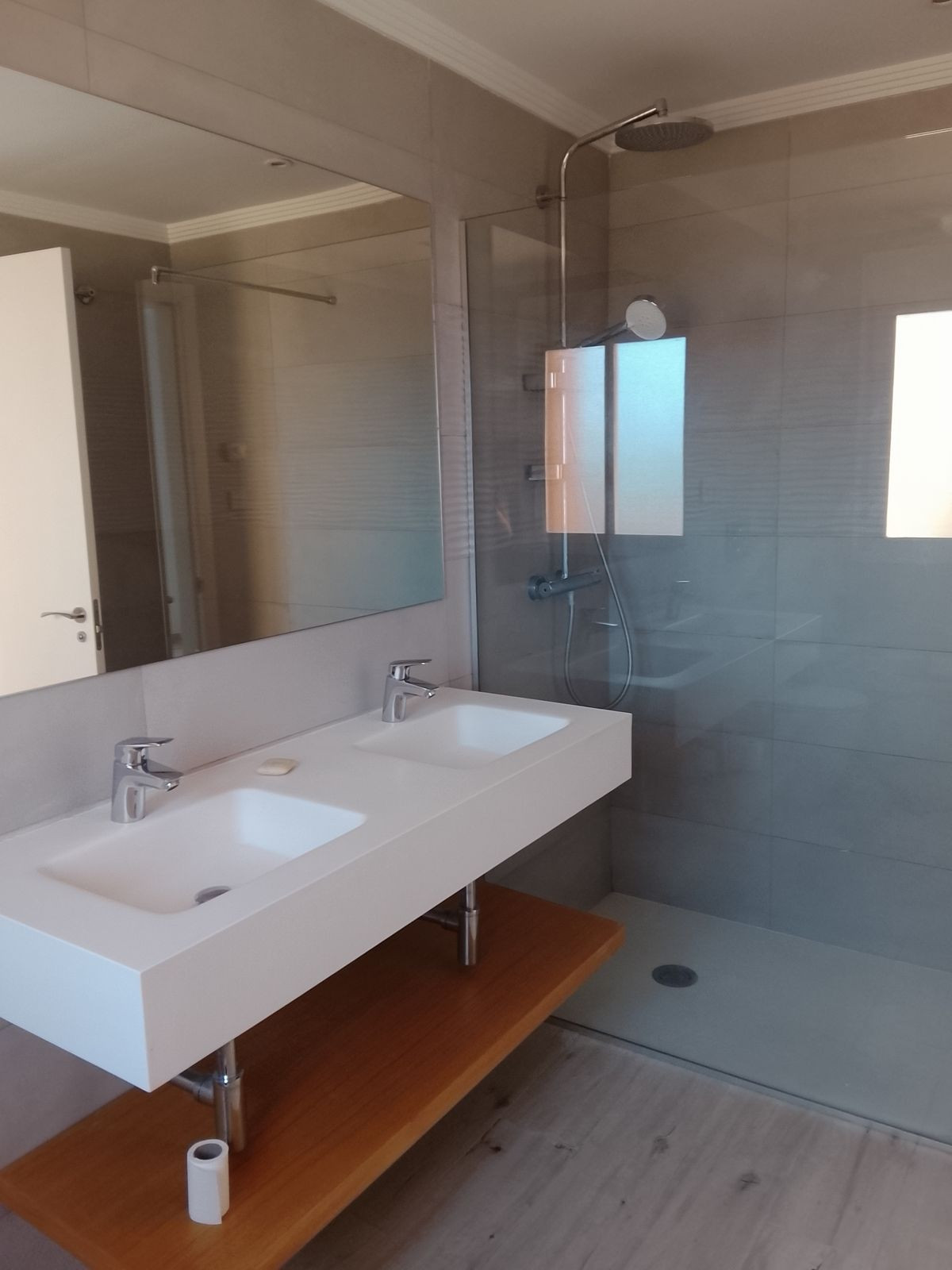 3 Bedroom Townhouse in Benahavís - Photo 13
