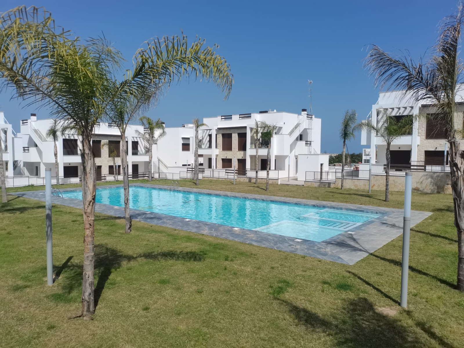 Apartamento com 3 quartos com piscina em Alicante, Espanha – Foto 2