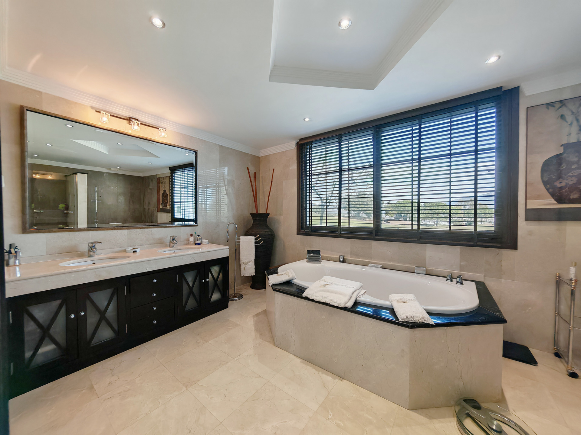 4 Bedroom Villa in Mijas - Photo 17