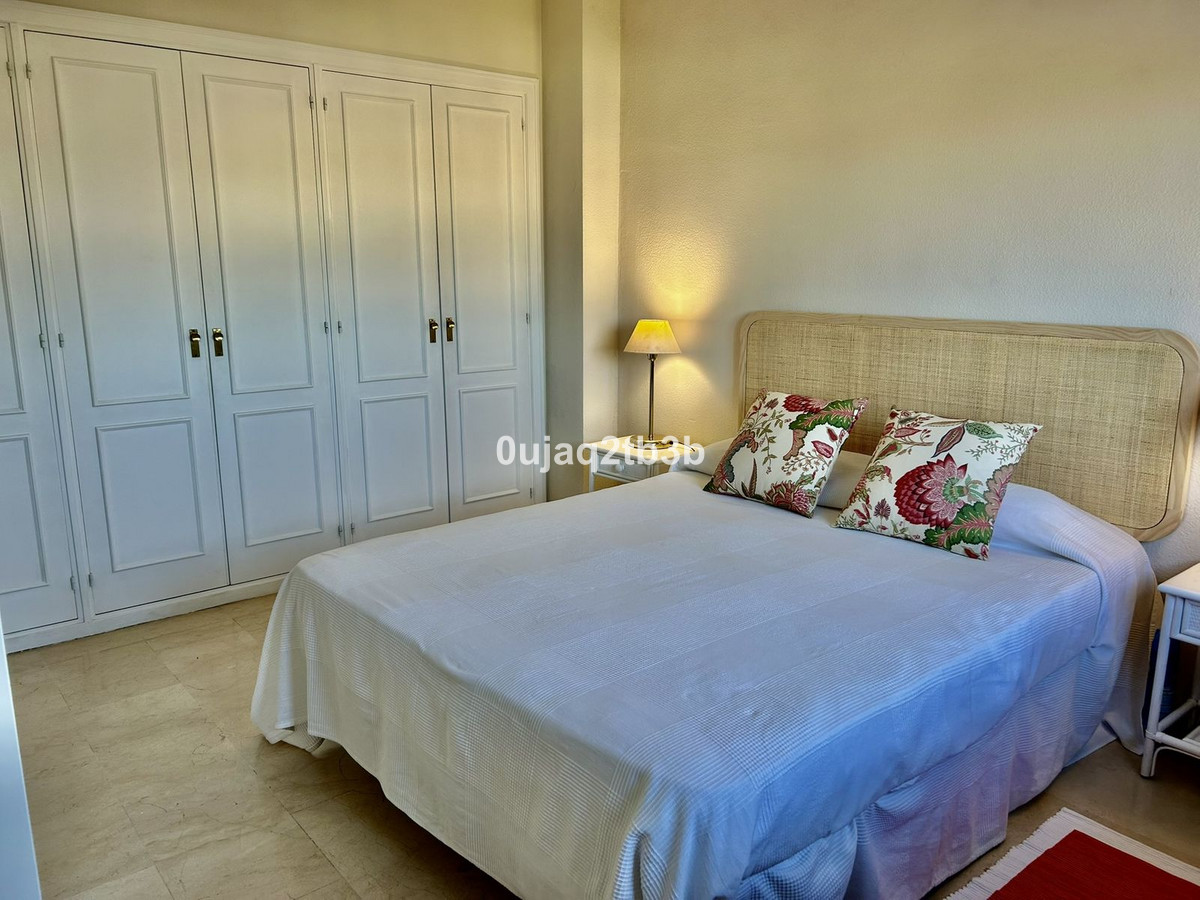 1 Bedroom Apartment in Estepona - Foto 6