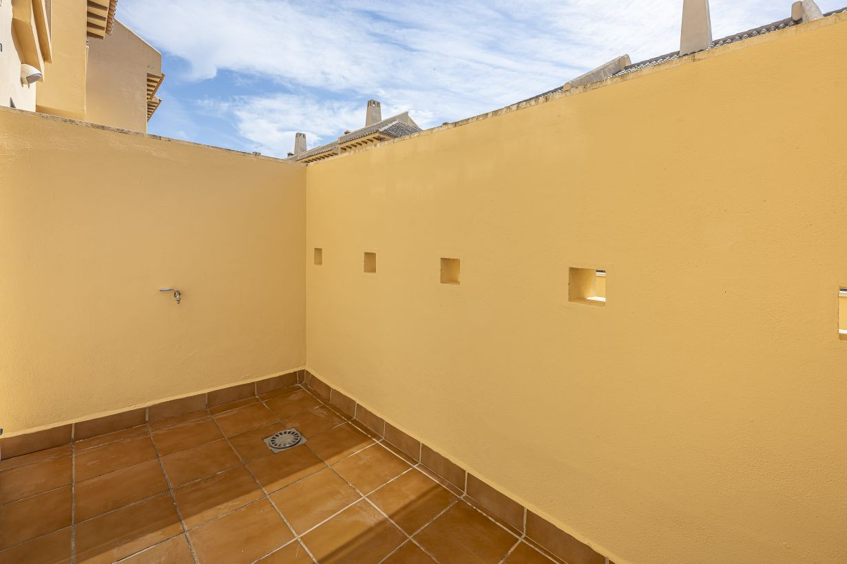 4 Bedroom Townhouse in Mijas - Photo 8