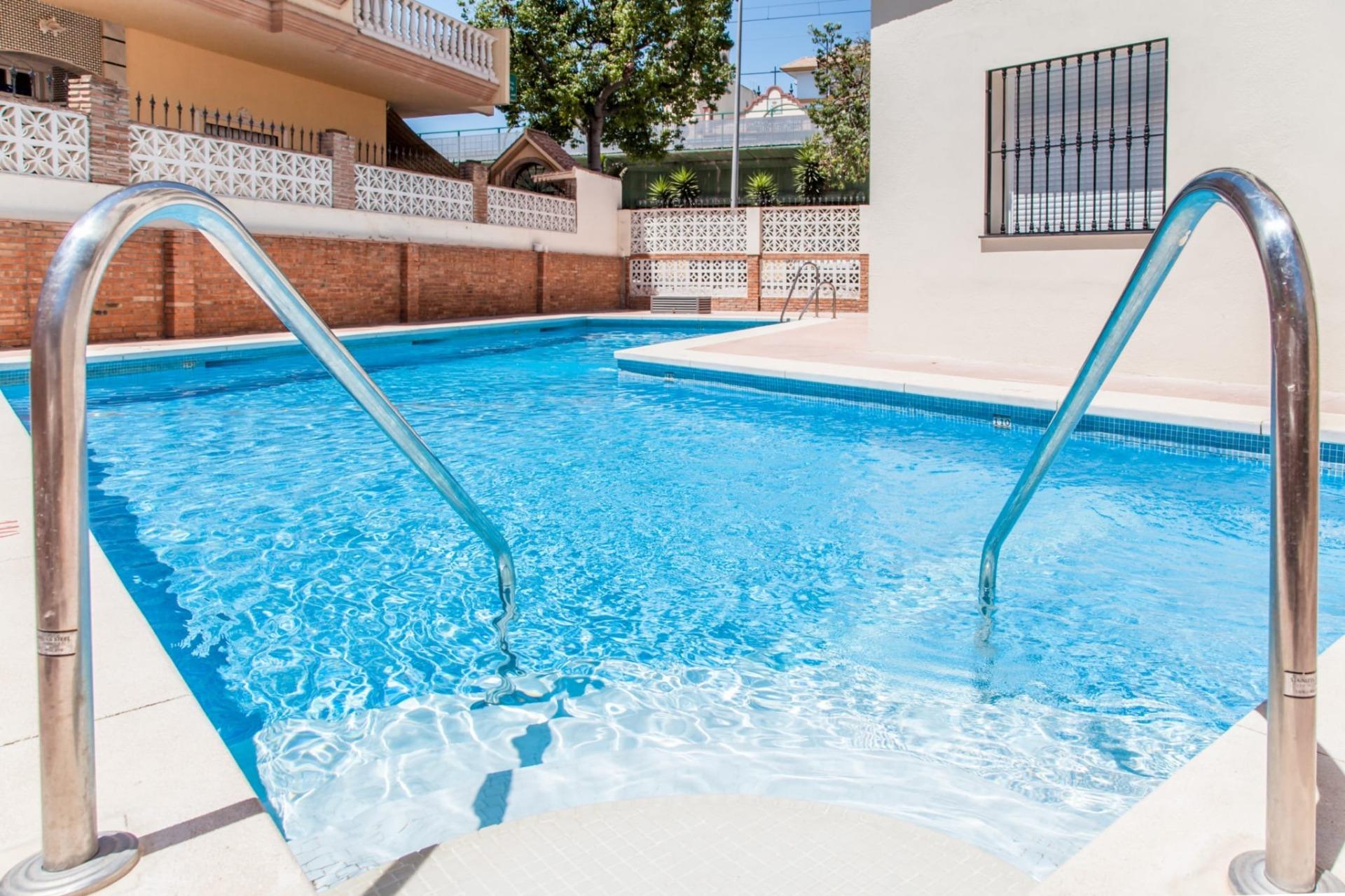 2 Bedroom Apartment in Fuengirola - Photo 4