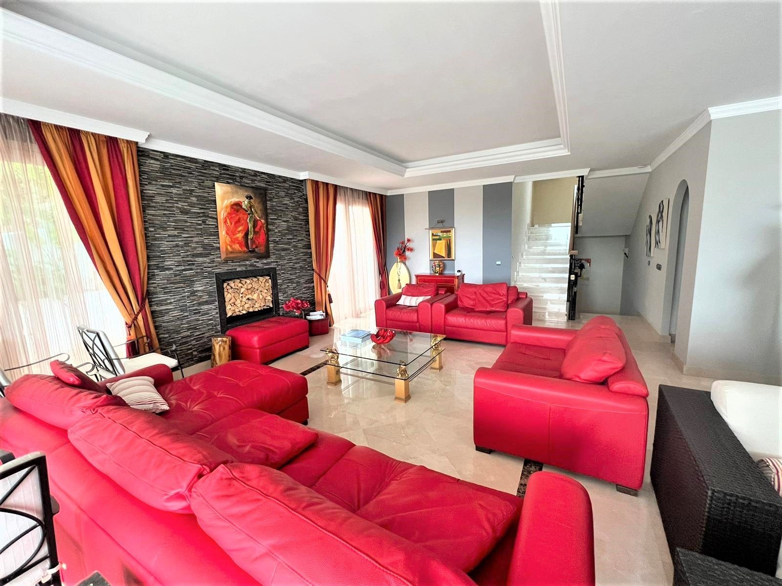 6 Bedroom Villa in Mijas - Photo 10