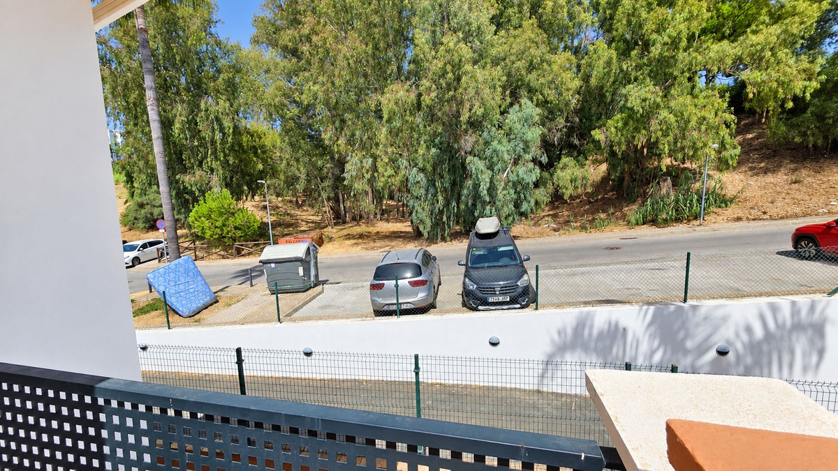 3 Bedroom Apartment in Estepona - Foto 20