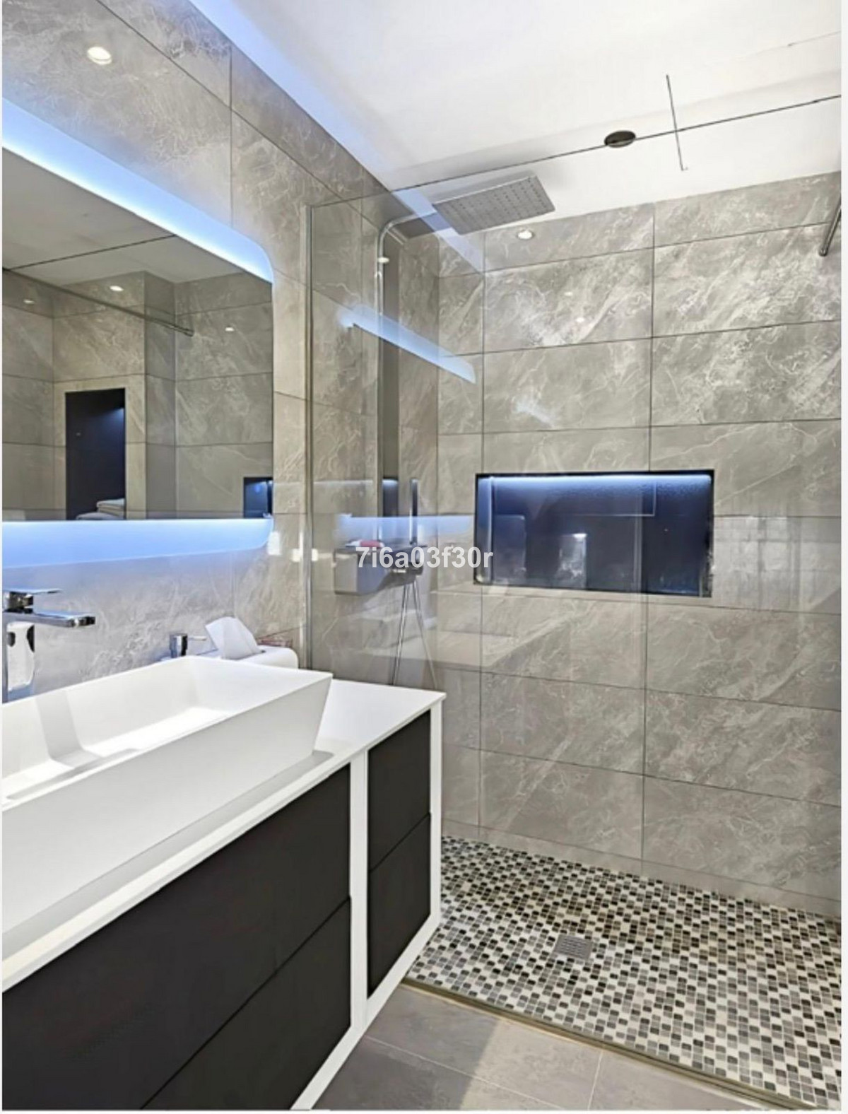 2 Bedroom Apartment in Estepona - Foto 17