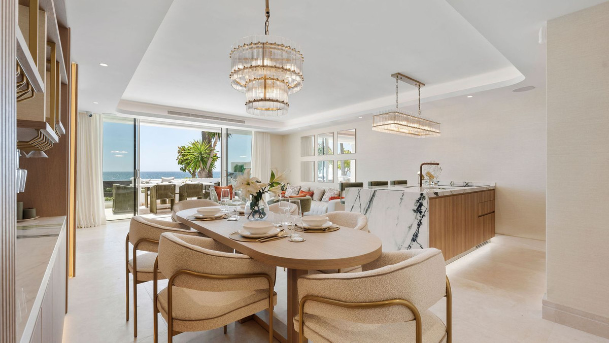 3 Bedroom Apartment in Marbella - Photo 9