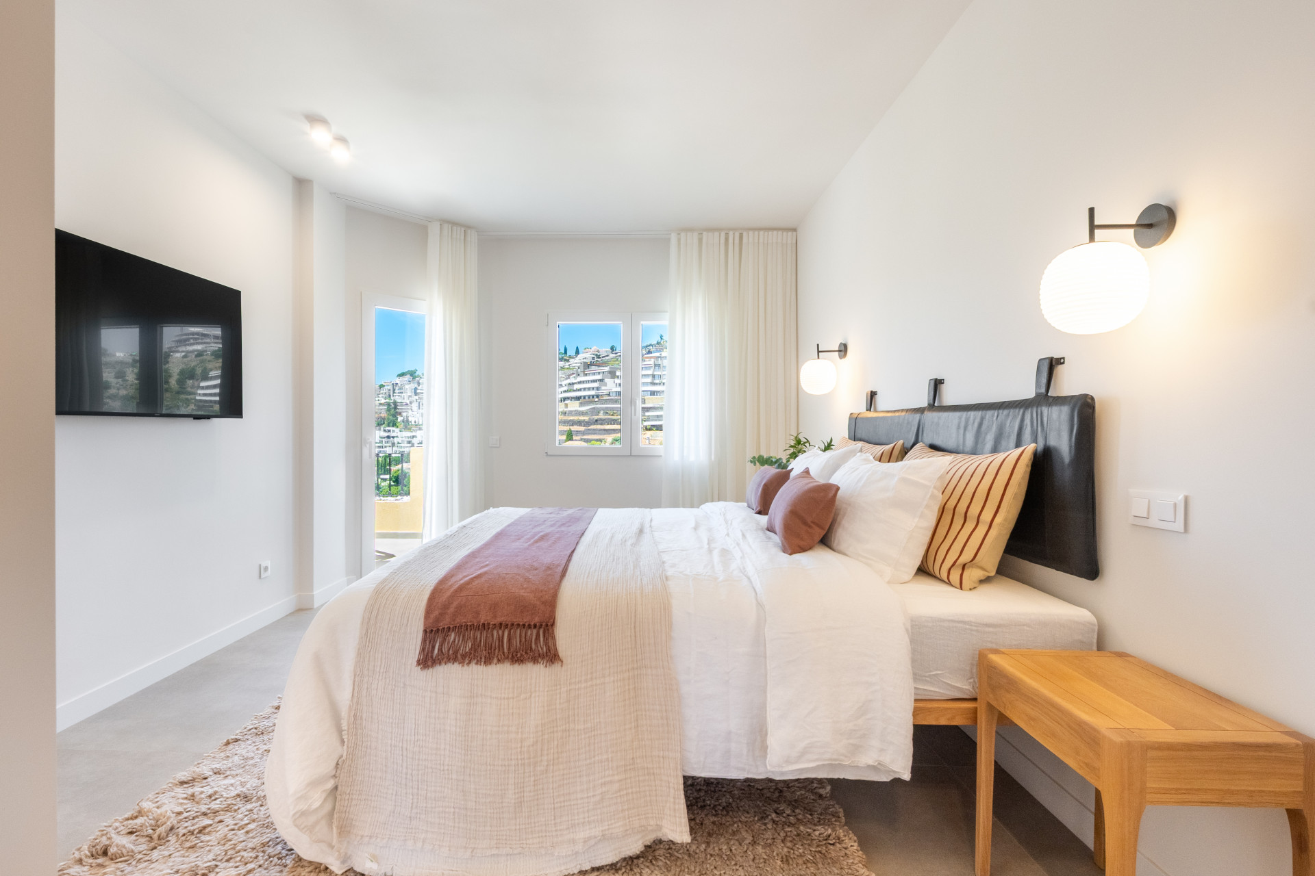 3 Bedroom Townhouse in Benahavís - Photo 12