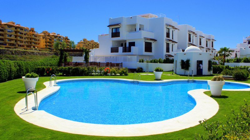 3 Bedroom Apartment in Estepona - Foto 4