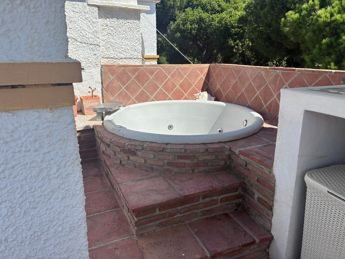 3 Bedroom Townhouse in Marbella - Photo 21