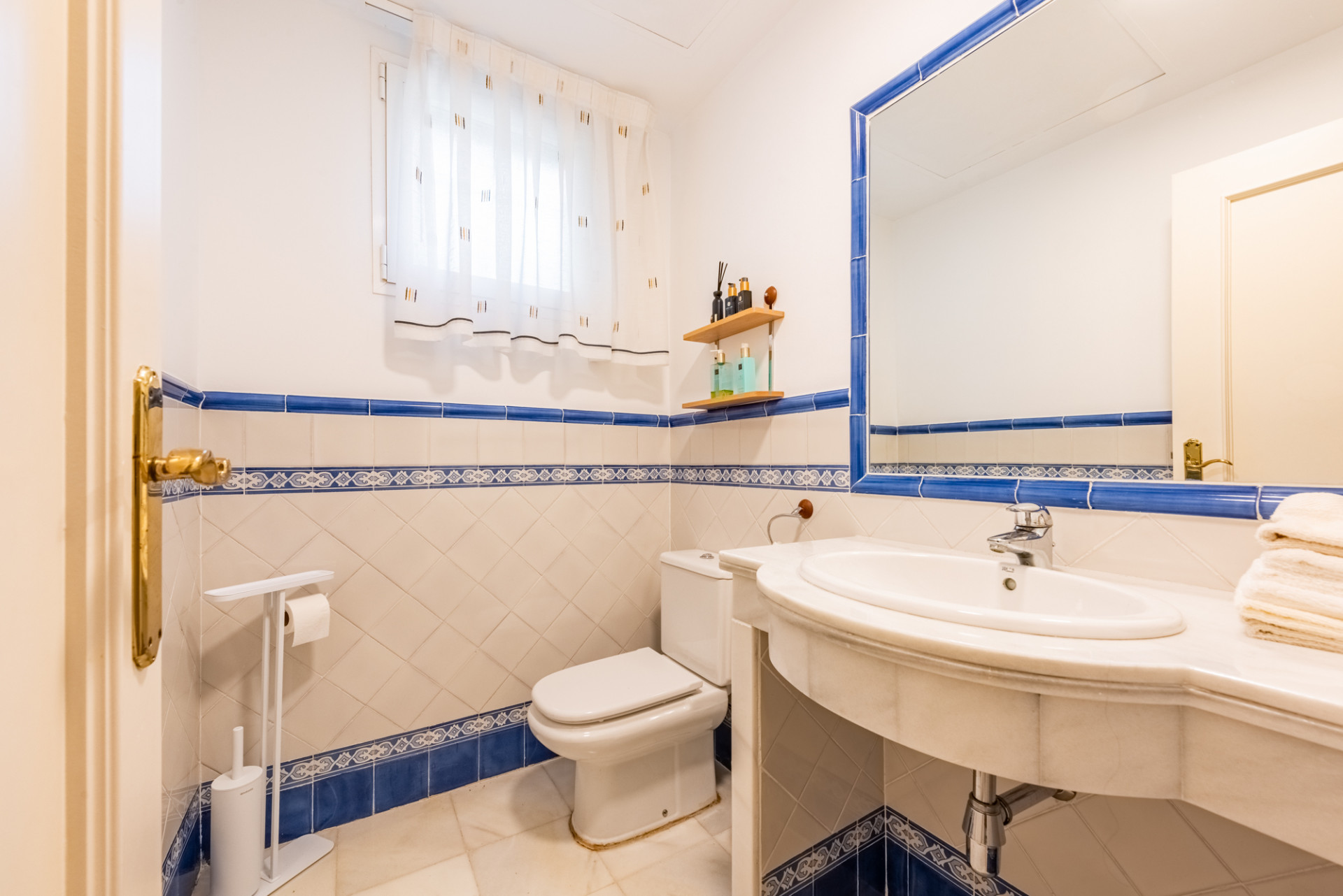 5 Bedroom Villa in Casares - Photo 21