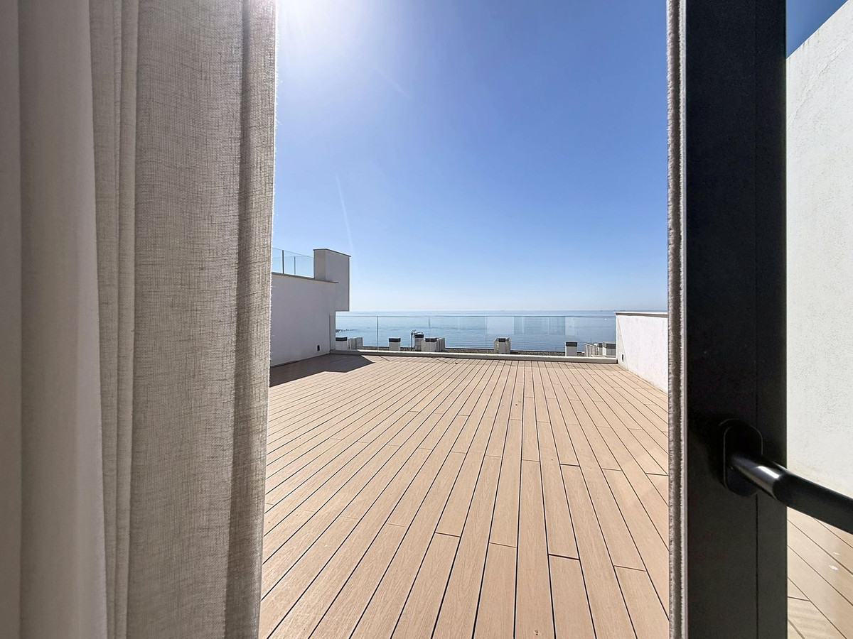 4 Bedroom Penthouse in La Alcaidesa - Photo 36