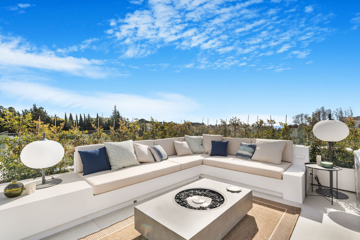 6 Bedroom Villa in Marbella - Photo 68