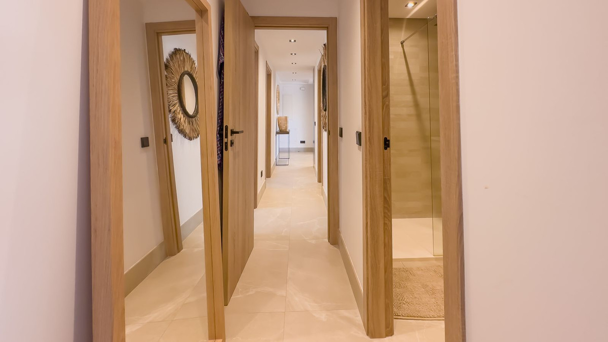 3 Bedroom Penthouse in Istán - Photo 48