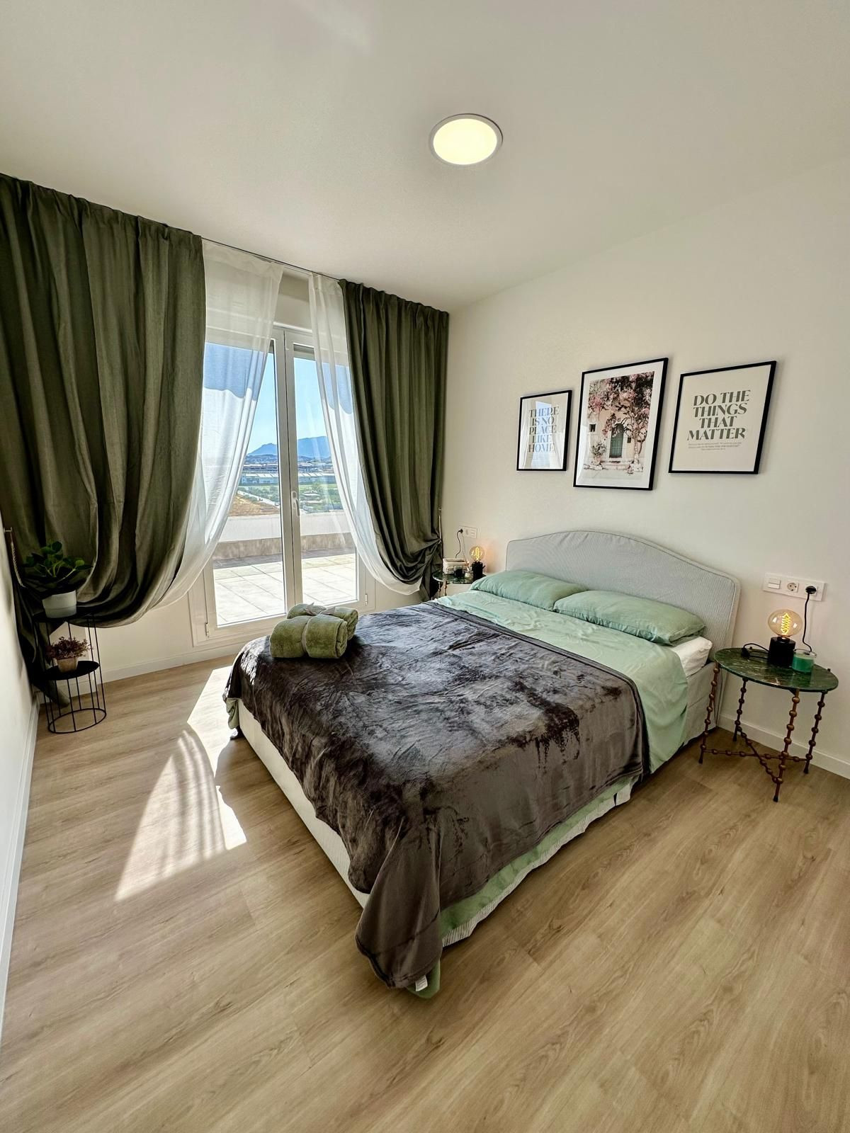 Piso de 3 dormitorios con piscina en Málaga – Foto 16