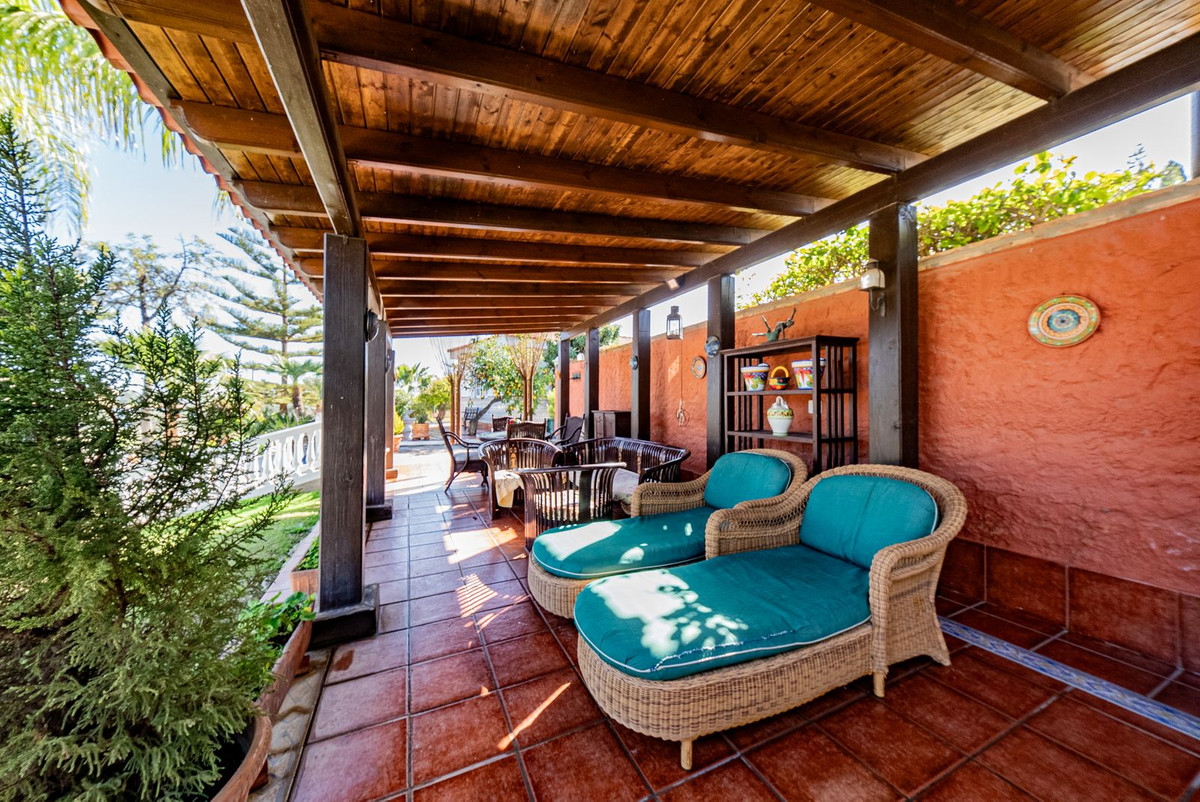 5 Bedroom Villa in Alhaurín de la Torre - Photo 17