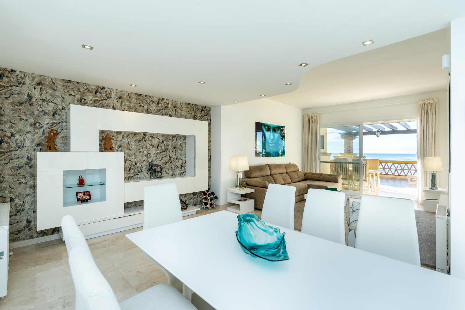 3 Bedroom Apartment in Marbella - Photo 7
