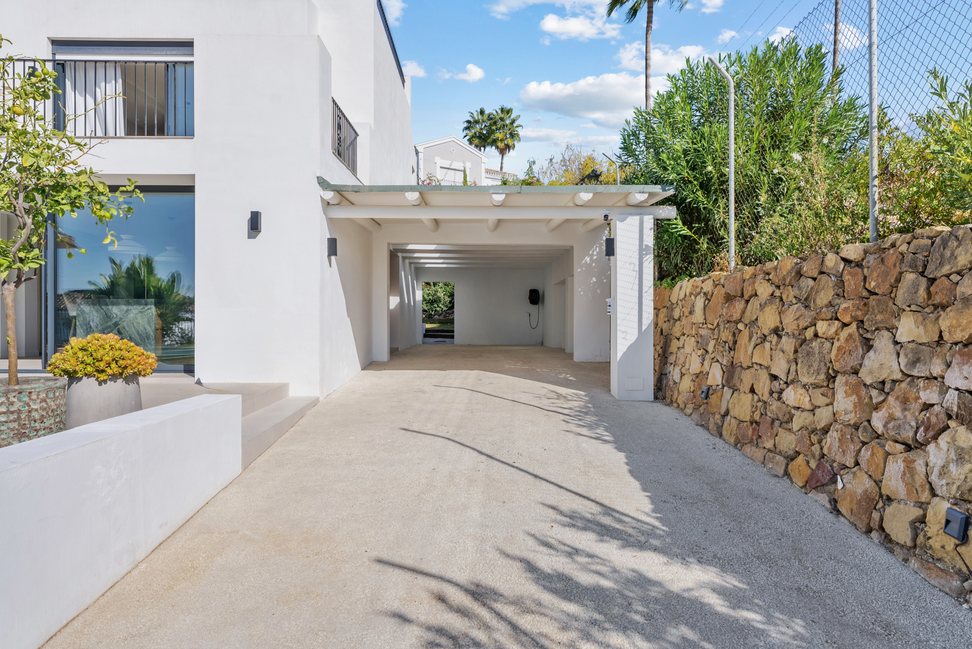 4 Bedroom Villa in Marbella - Photo 29