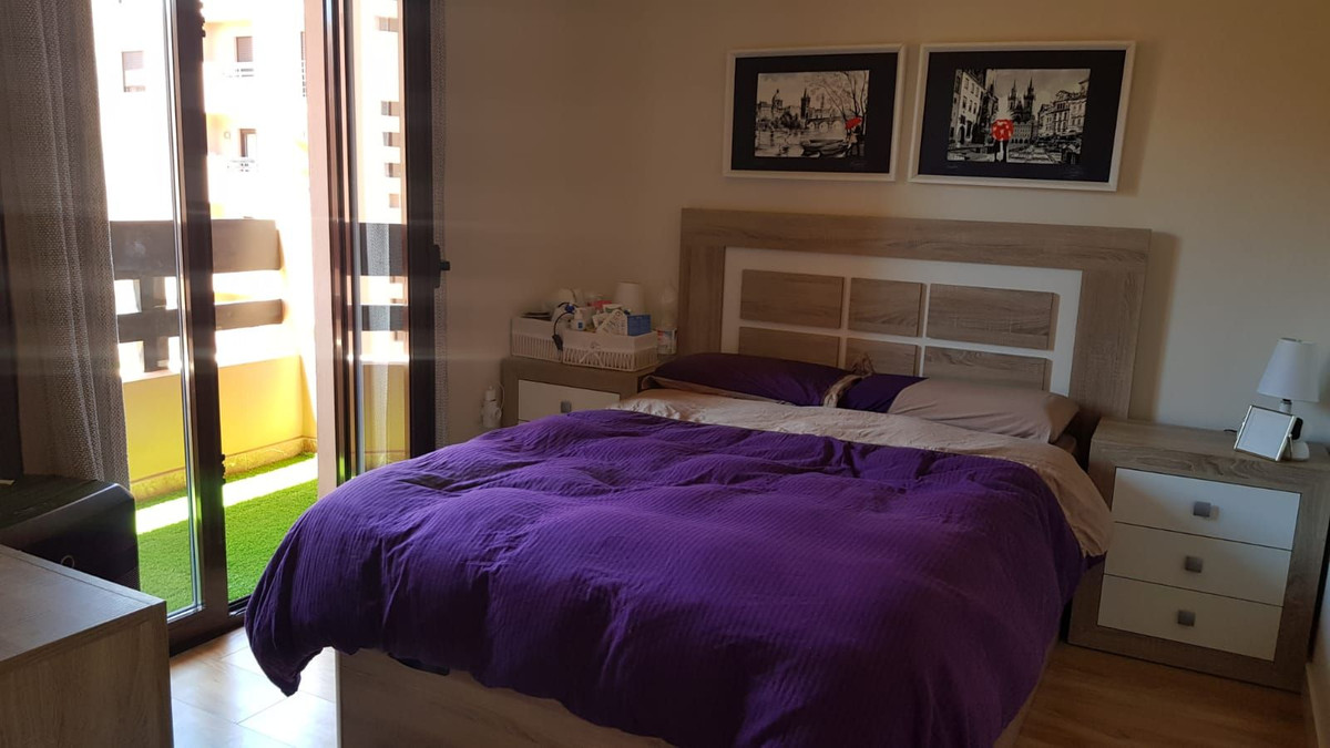 4 Bedroom Apartment in Benalmádena - Photo 13