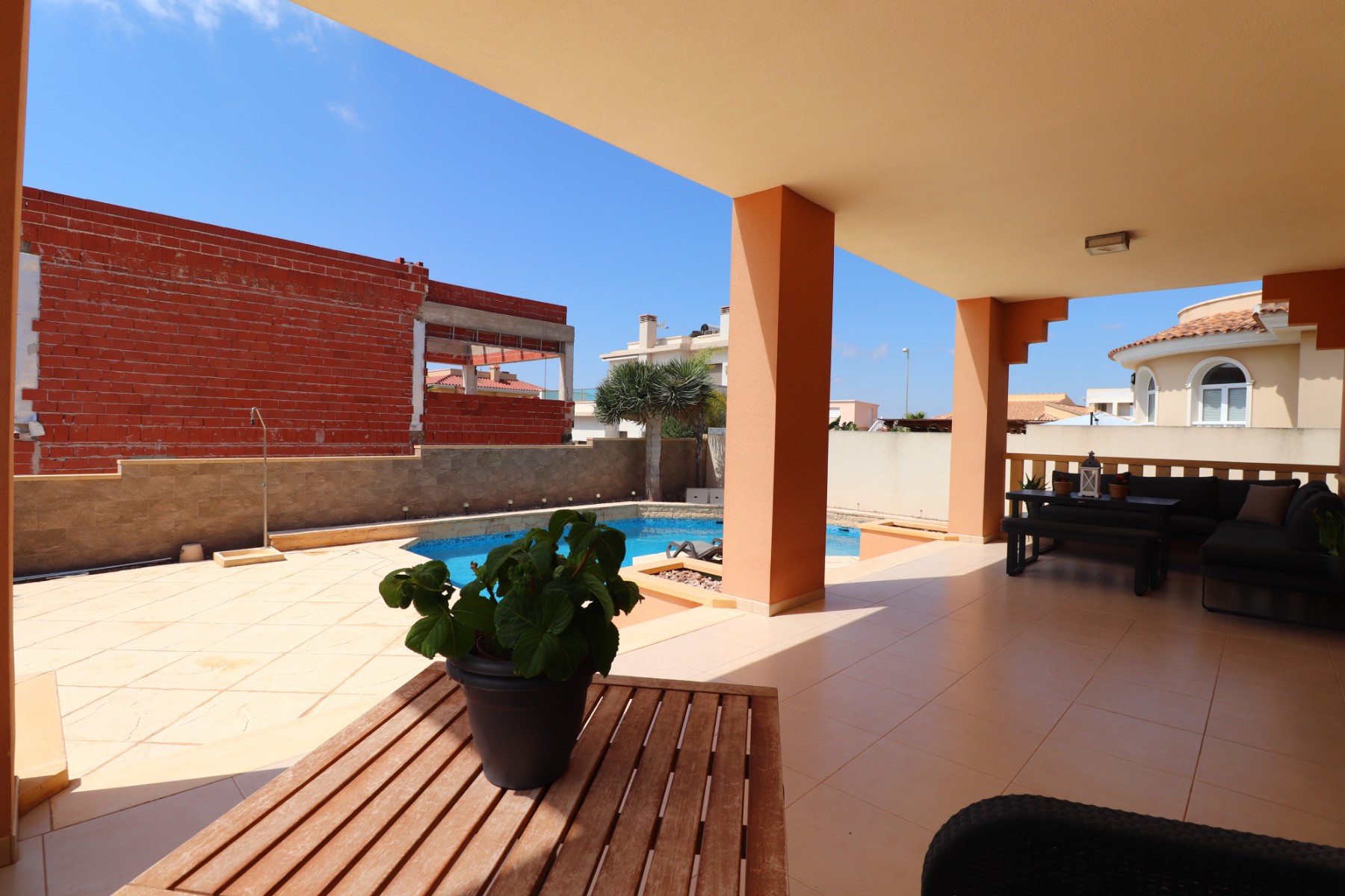 Moradia com 4 quartos com piscina em Alicante, Espanha – Foto 19