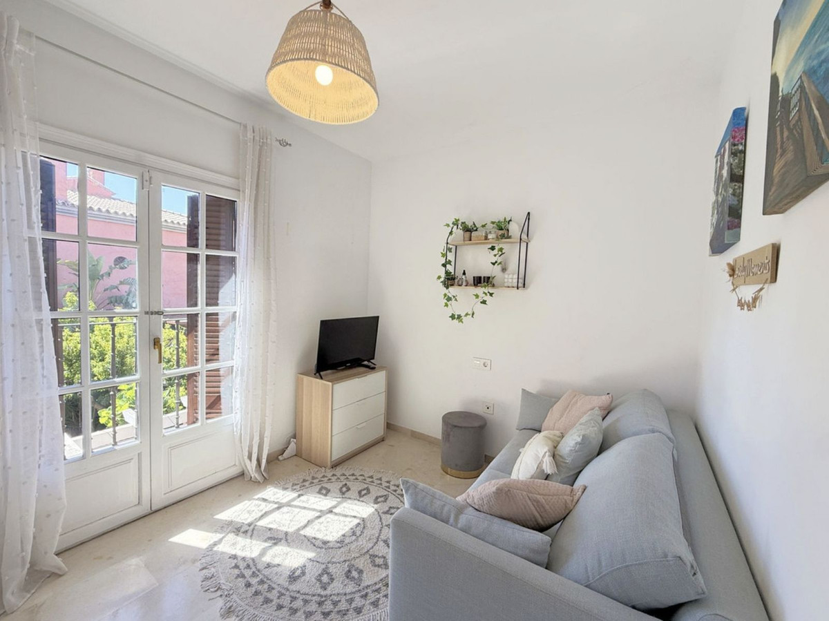 3 Bedroom Townhouse in Estepona - Фото 11