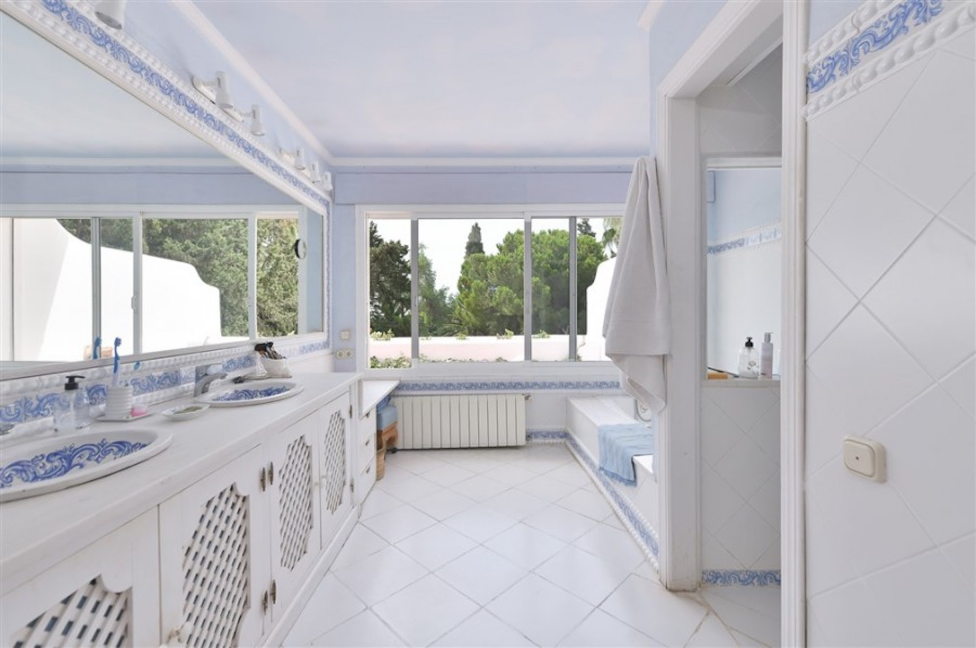 7 Bedroom Villa in Mijas - Photo 12
