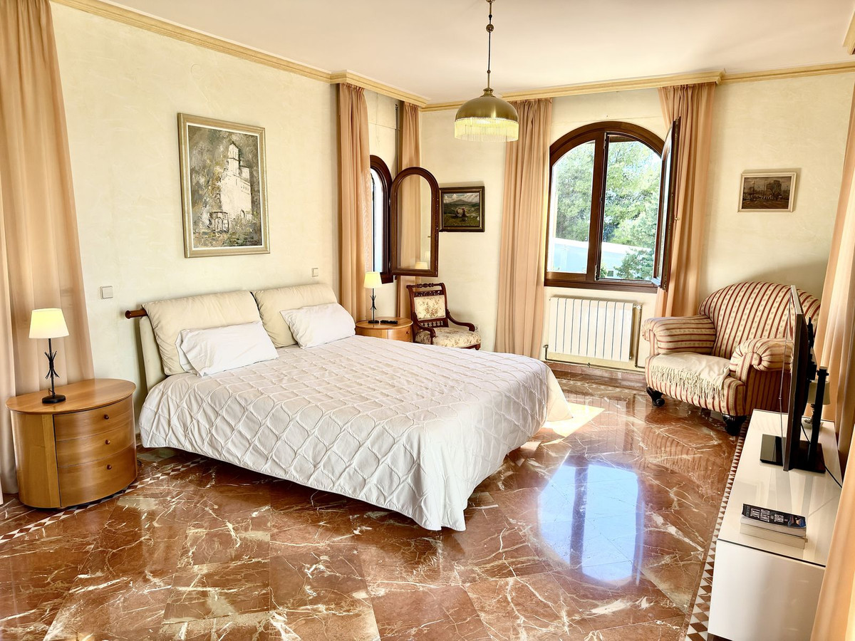 5 Bedroom Villa in Marbella - Foto 47