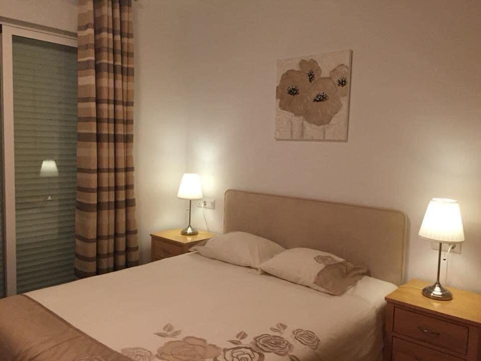 2 Bedroom Apartment in Fuengirola - Photo 12