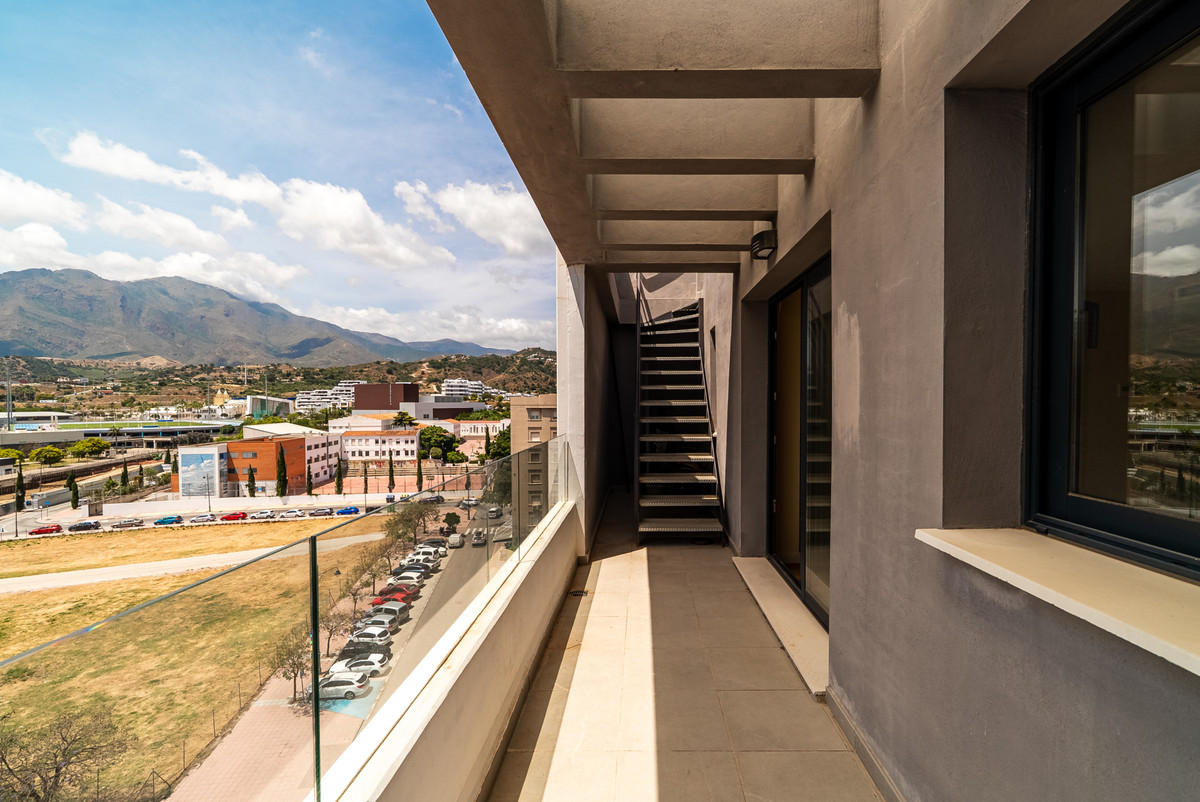 3 Bedroom Apartment in Estepona - Photo 16
