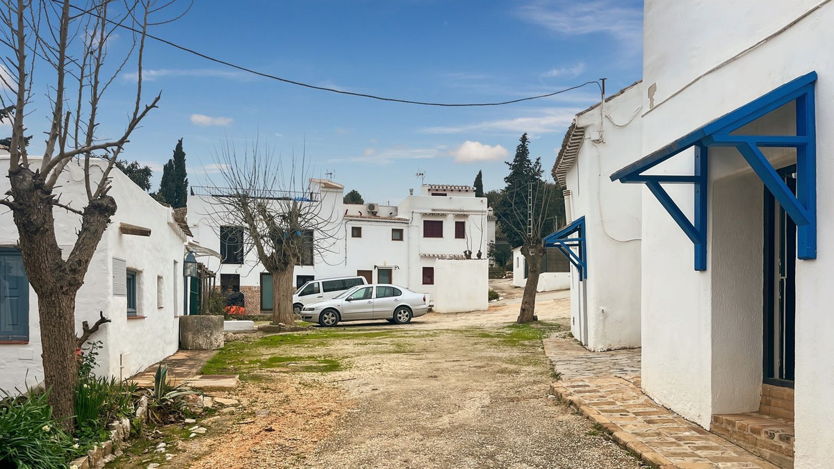 3 Bedroom Townhouse in Villanueva del Rosario - Photo 5