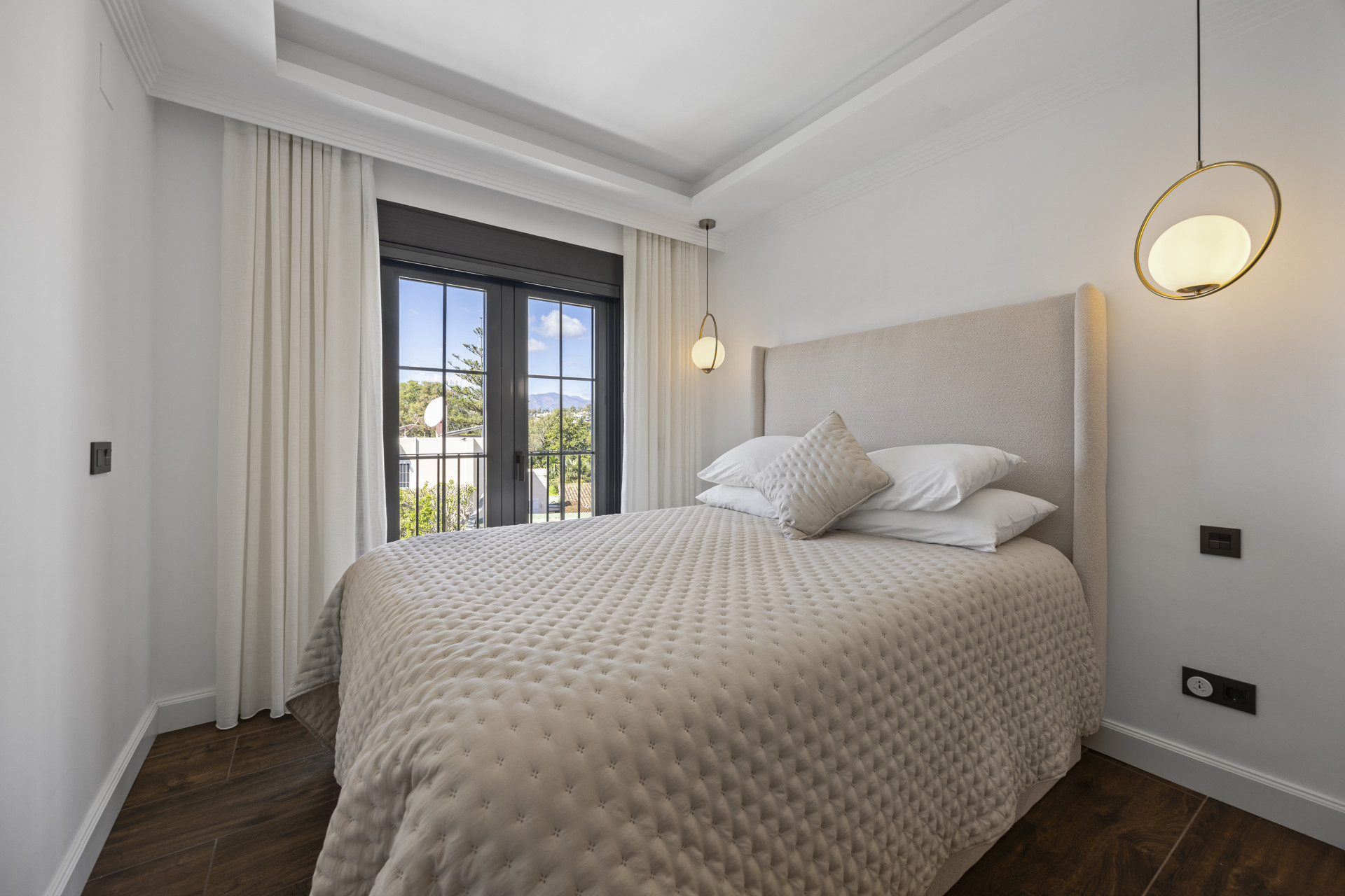 5 Bedroom Villa in San Pedro de Alcántara - Photo 32