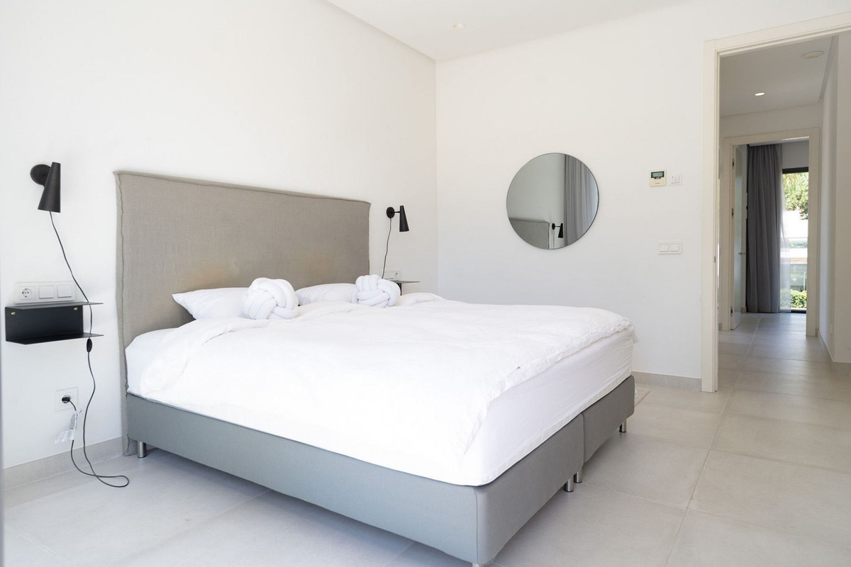 4 Bedroom Villa in Estepona - Foto 15