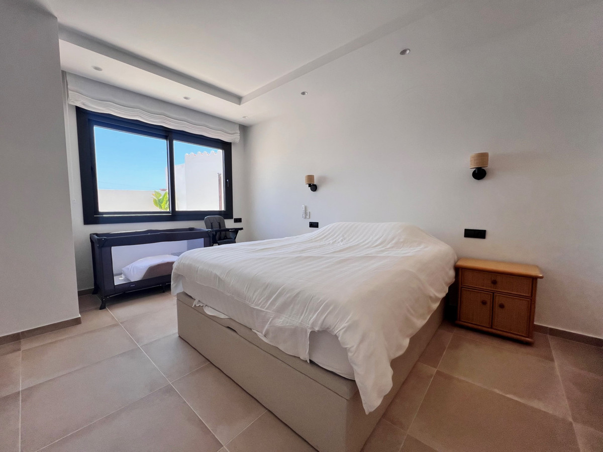 3 Bedroom Villa in Estepona - Photo 19