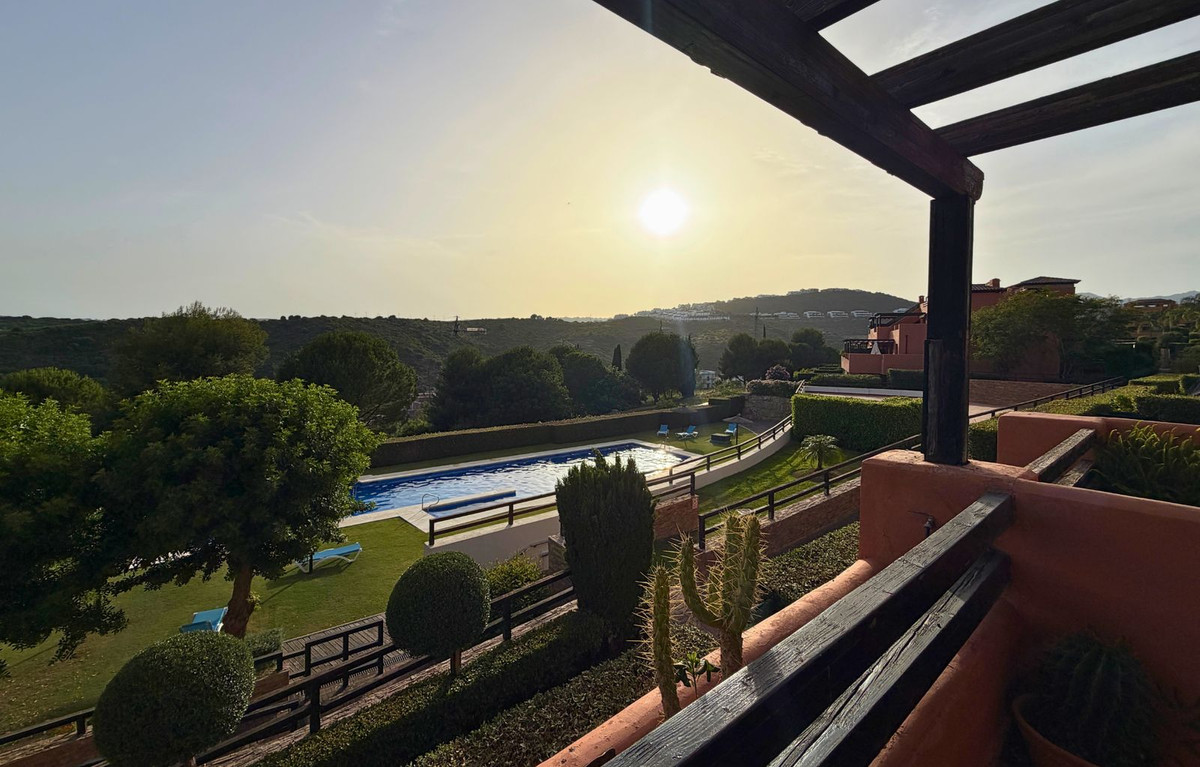 1 Bedroom Apartment in Casares - Photo 2