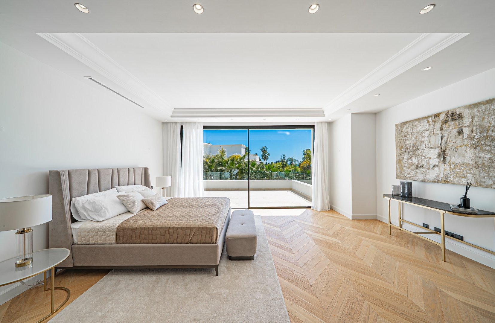 6 Bedroom Villa in Marbella - Photo 19