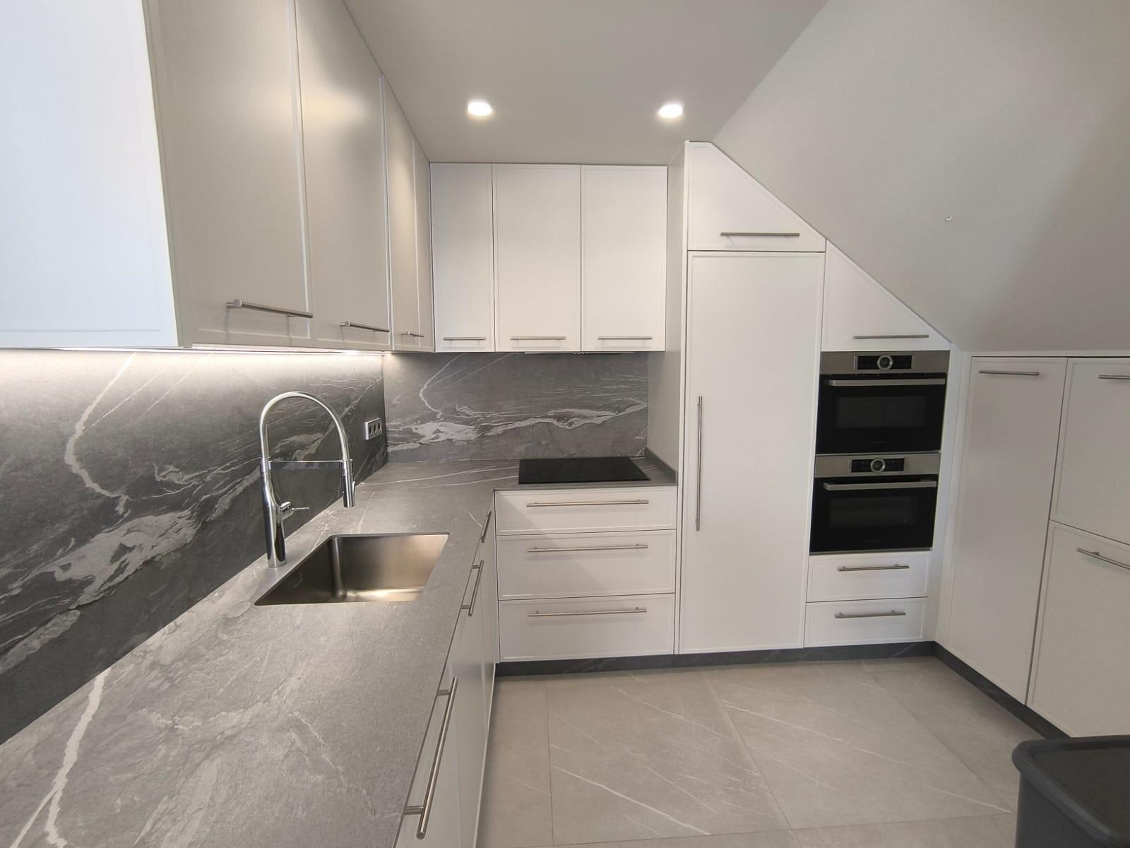 4 Bedroom Penthouse in Fuengirola - Photo 33