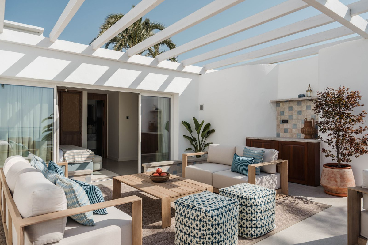 3 Bedroom Villa in Marbella - Photo 11