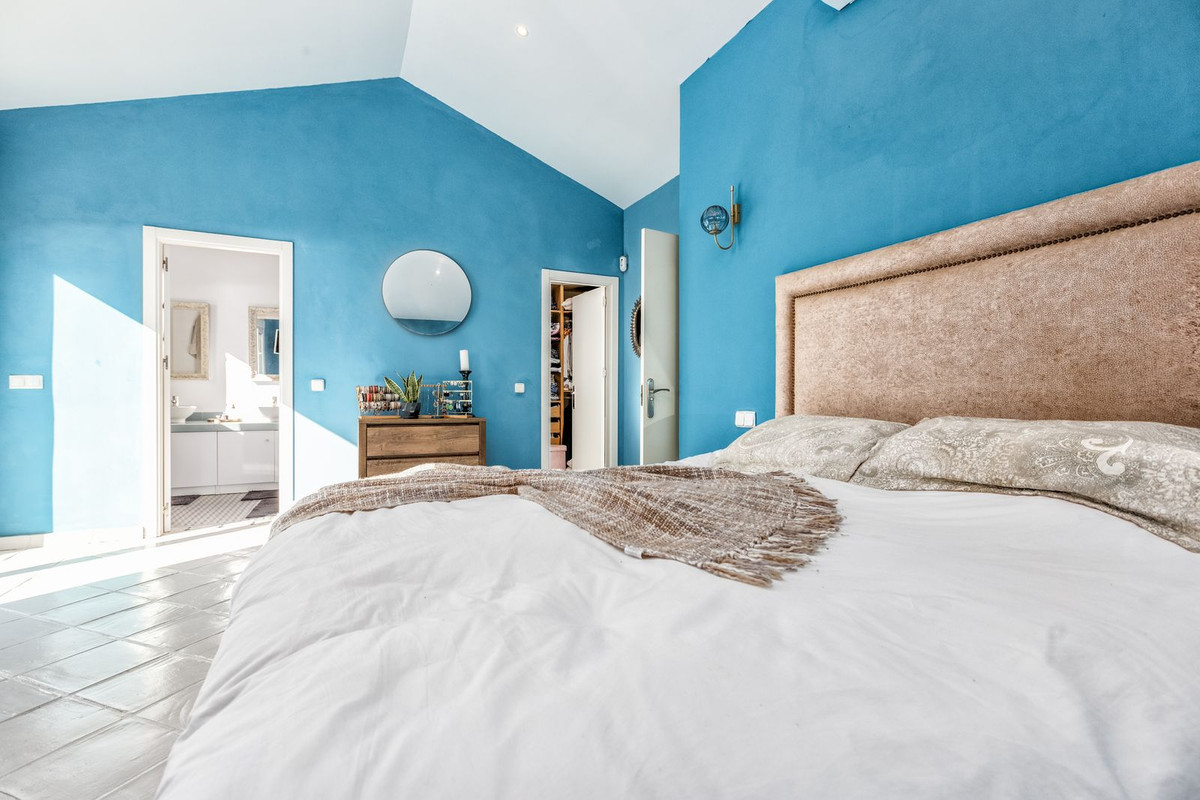 5 Bedroom Villa in Mijas - Photo 35