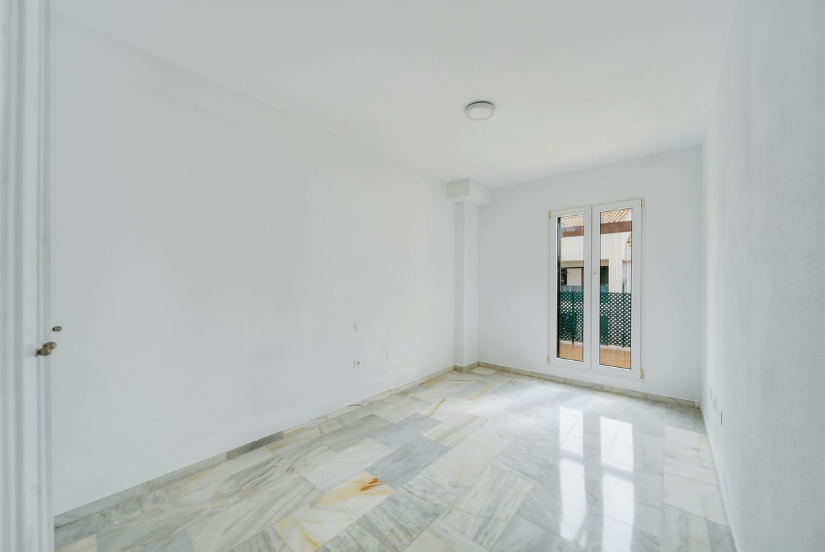 3 Bedroom Penthouse in Benalmádena - Photo 21