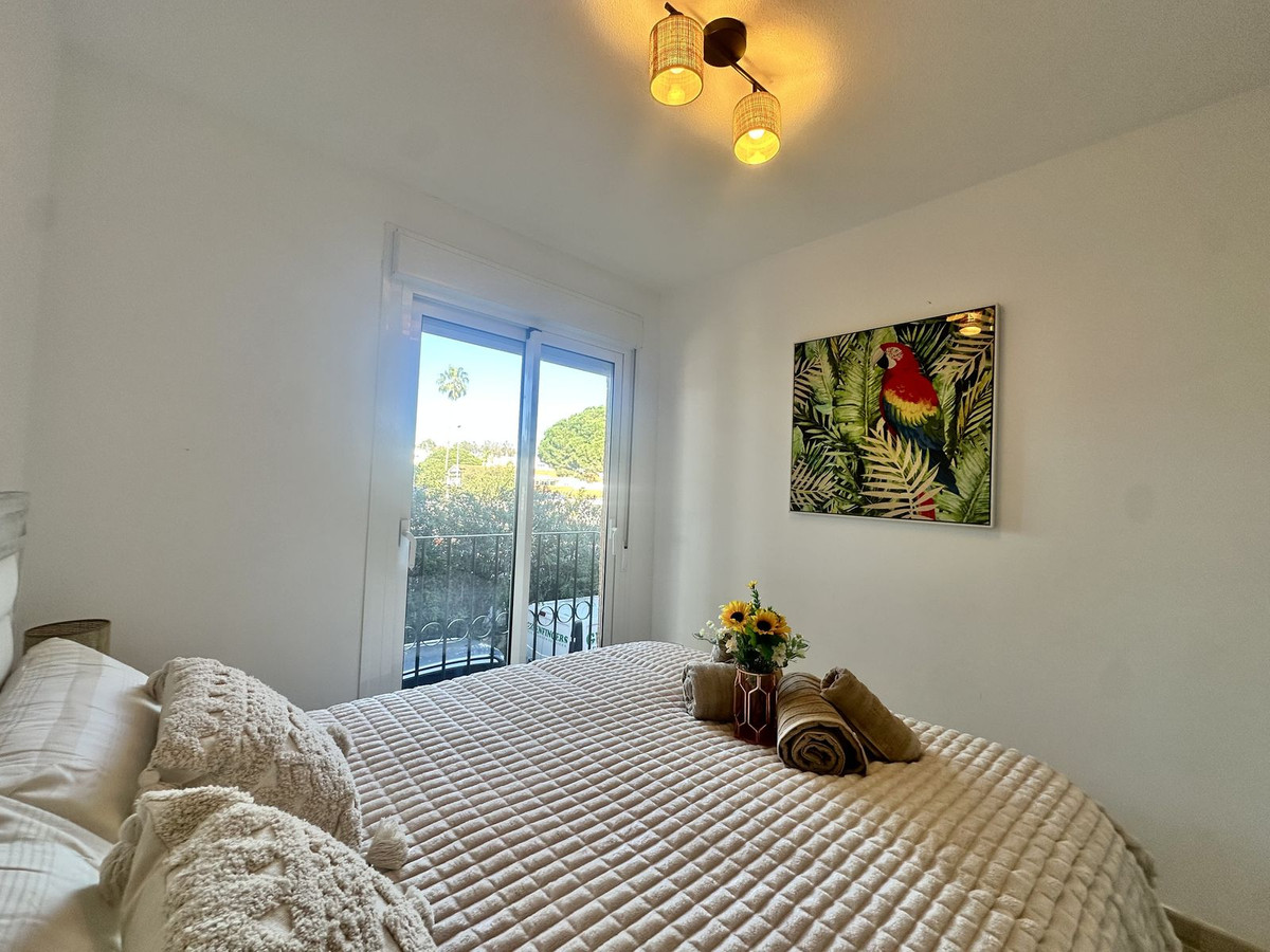 2 Bedroom Apartment in Mijas - Photo 19