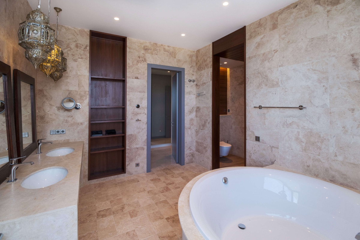 12 Bedroom Villa in Benahavís - Foto 31