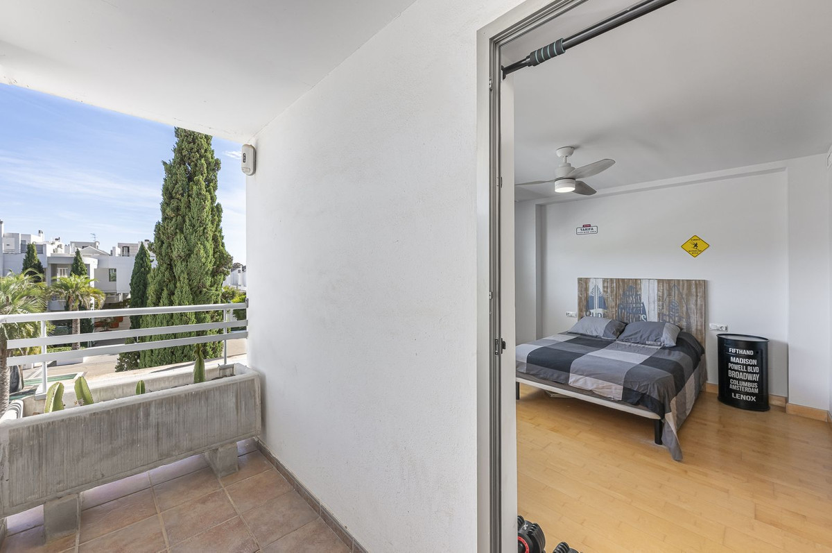 5 Bedroom Penthouse in Mijas - Photo 36