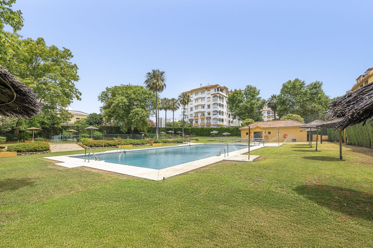 3 Bedroom Apartment in San Pedro de Alcántara - Photo 39