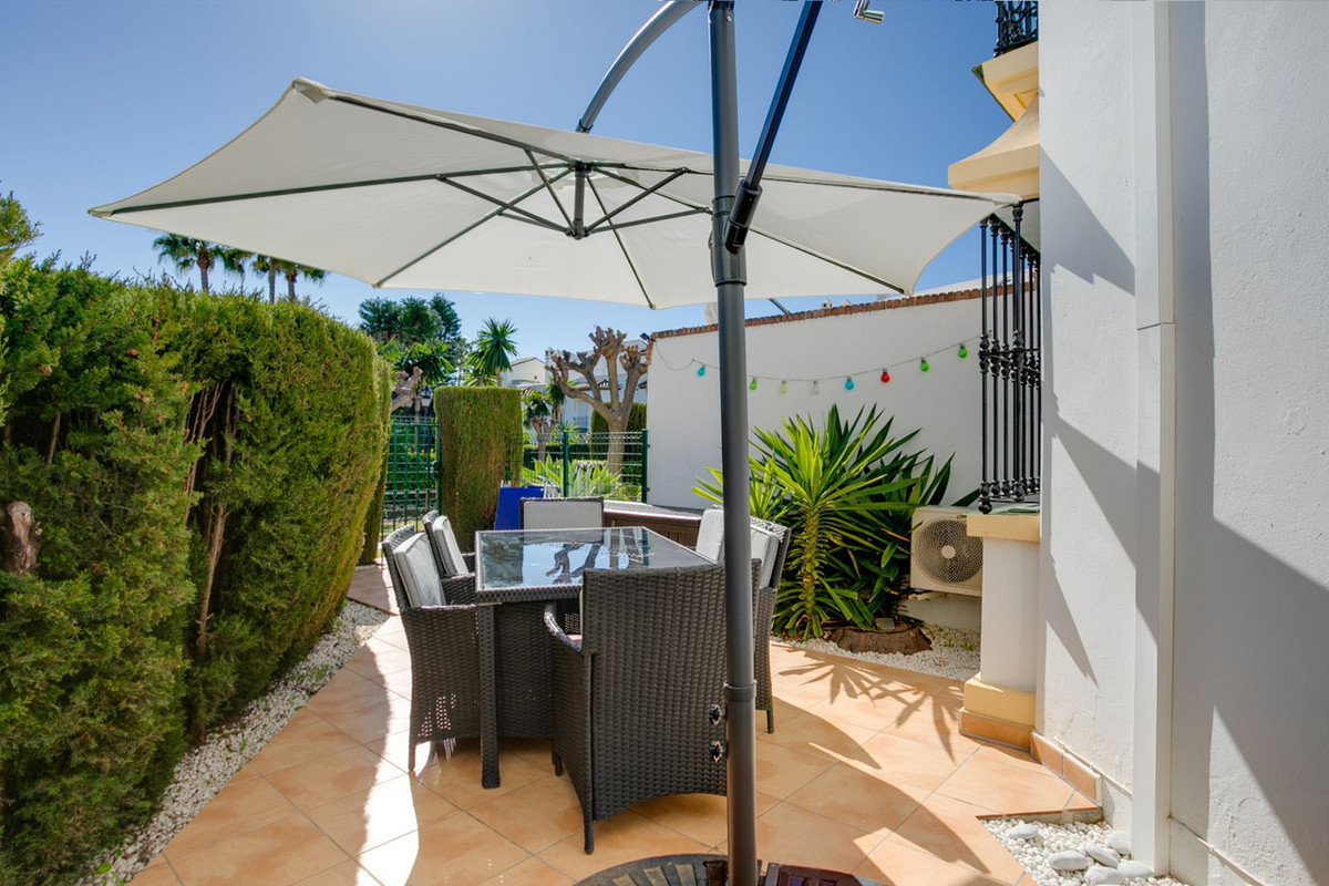 3 Bedroom Townhouse in Estepona - Photo 17