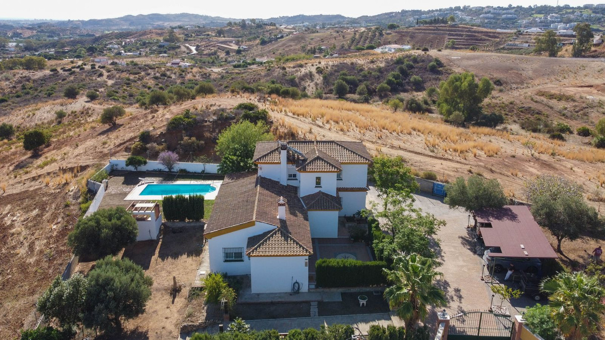 4 Bedroom Country house in Mijas - Фото 32
