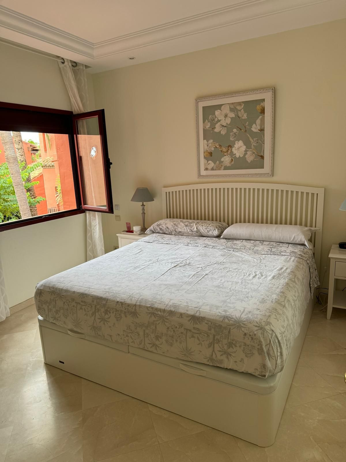 3 Bedroom Apartment in Marbella - Photo 8