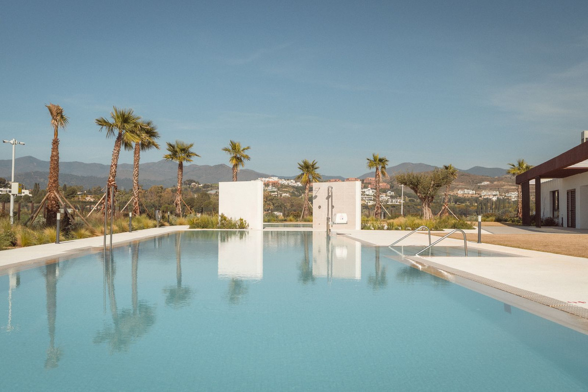 3 Bedroom Apartment in Estepona