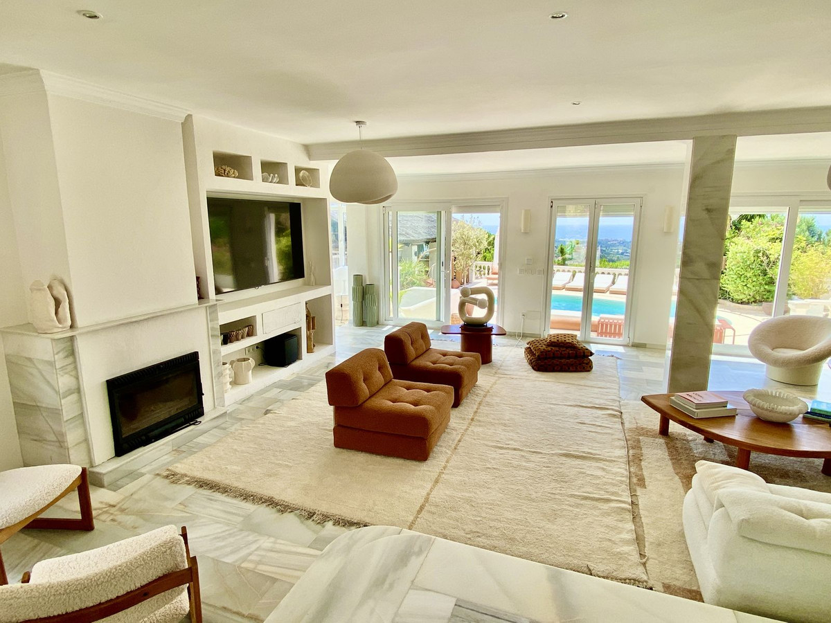 4 Bedroom Villa in Estepona - Photo 4